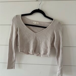 La Hearts Gray Fitted Crop Blouse